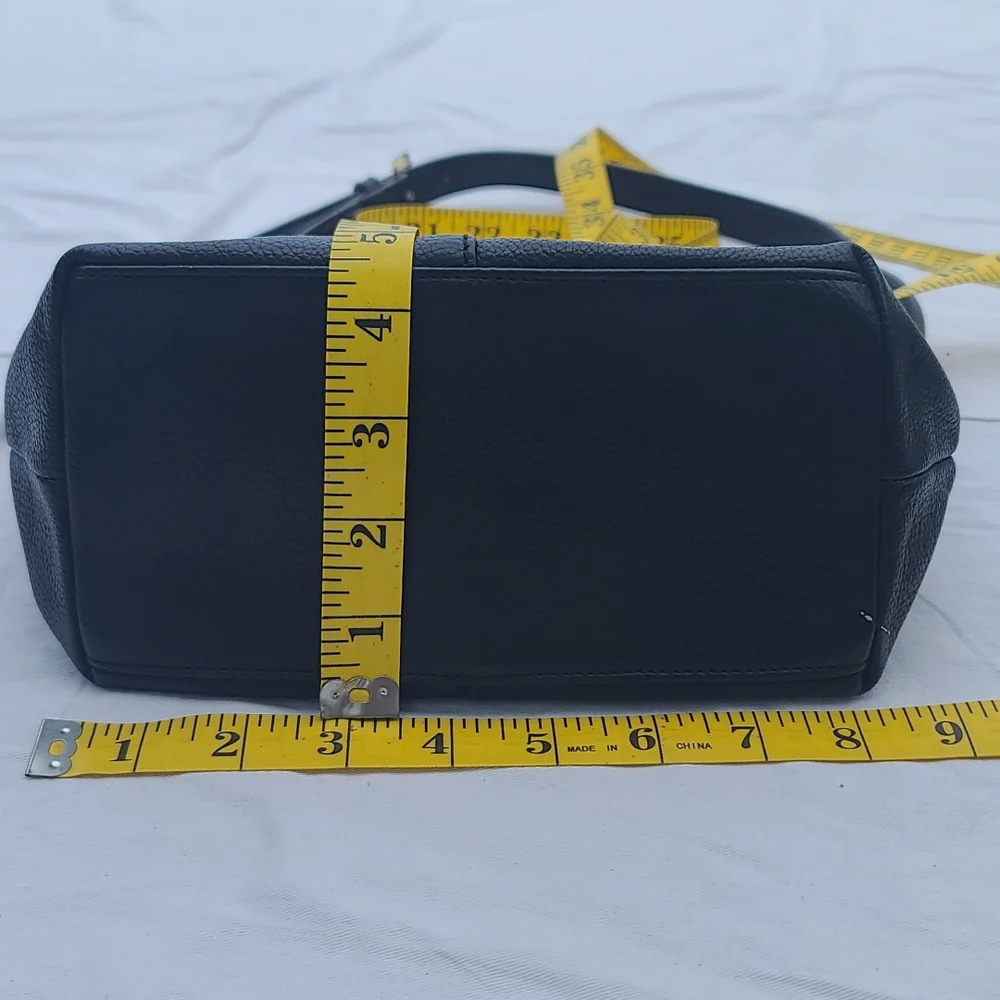 Black genuine Leather vintage baguette saddle purse Tignanello 8.5x4.5x7. 90's
